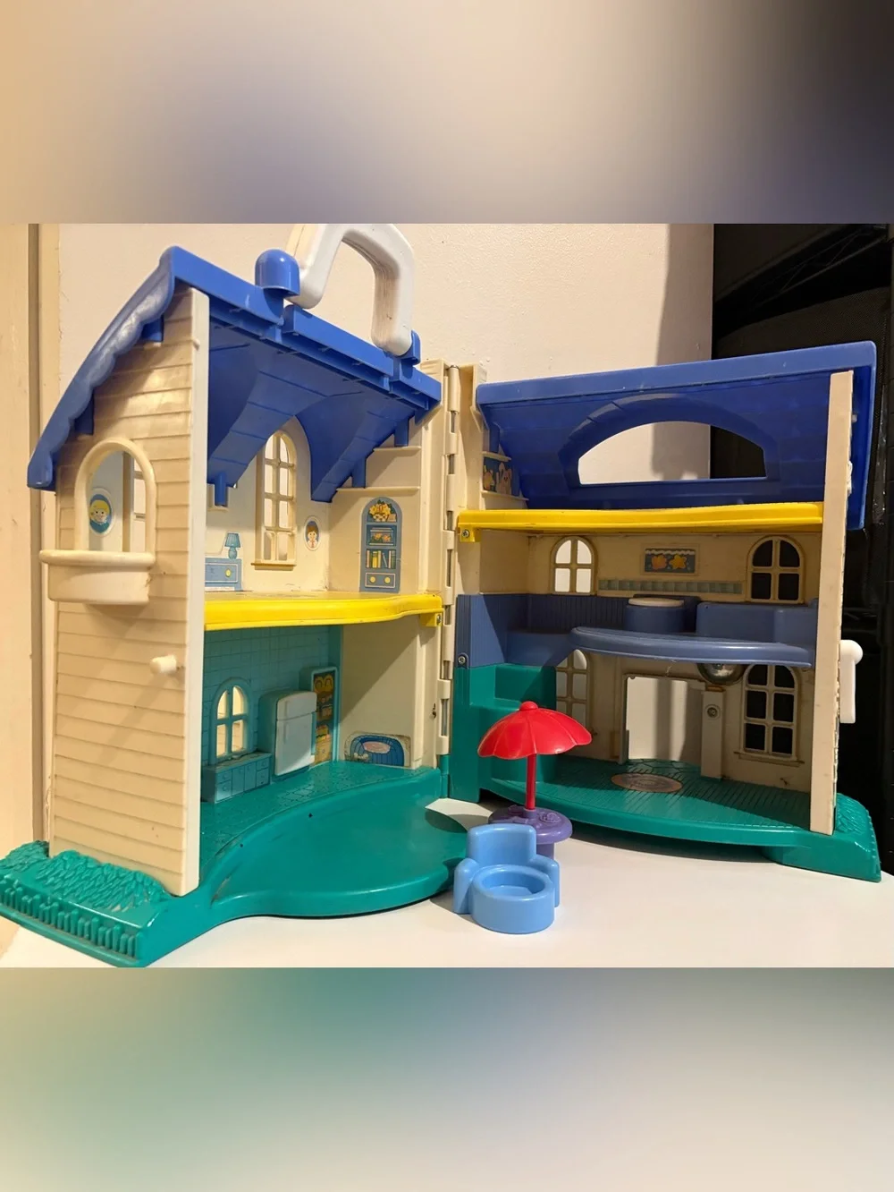 Vintage Fisher Price Little People Fold-Out Doll House #2511 Home Sweet Home toy